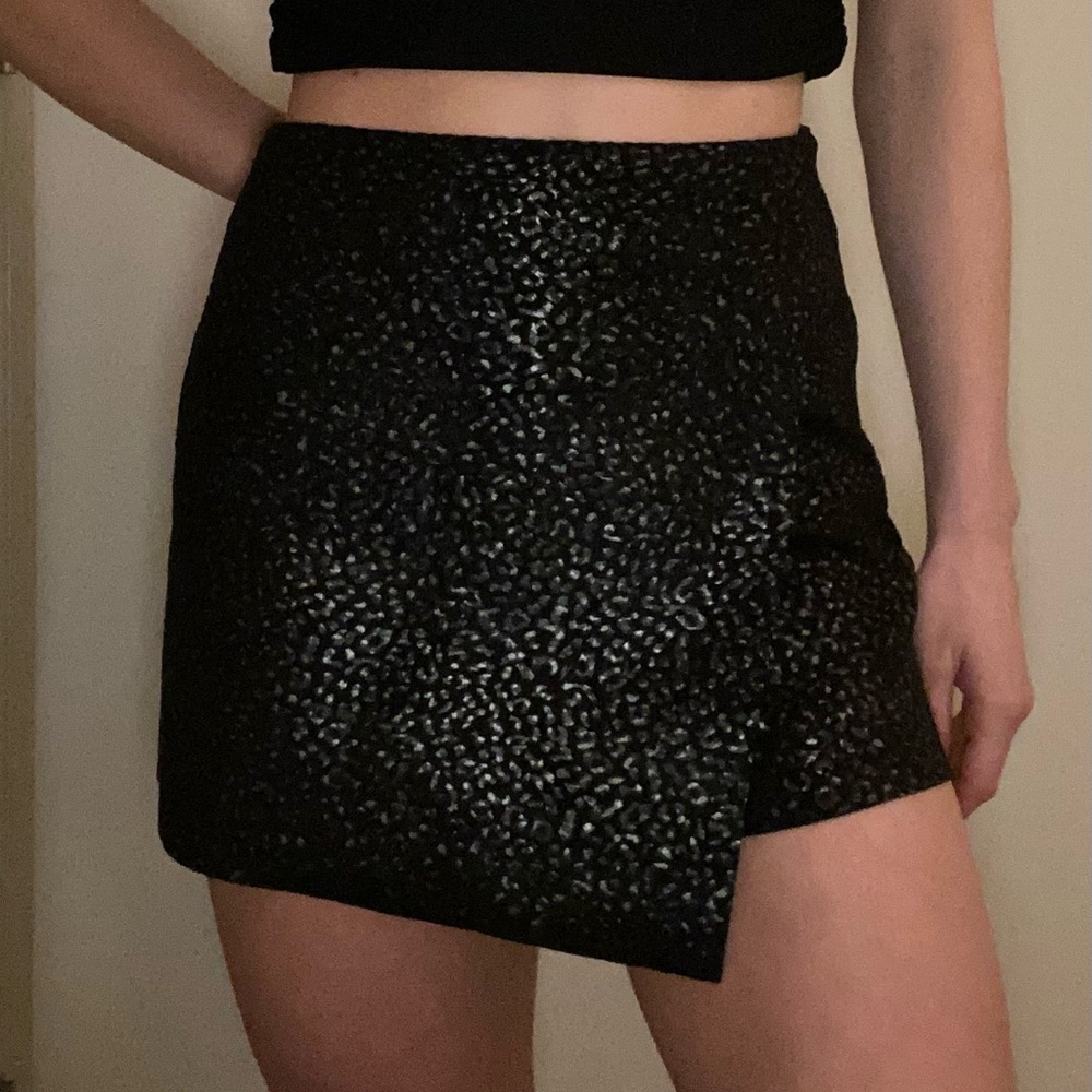 BLACK LEOPARD PRINT SKORT SIZE SMALL
